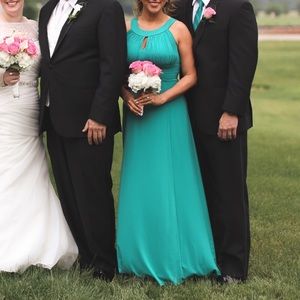 Teal keyhole full length gown. Size 6. Worn once.